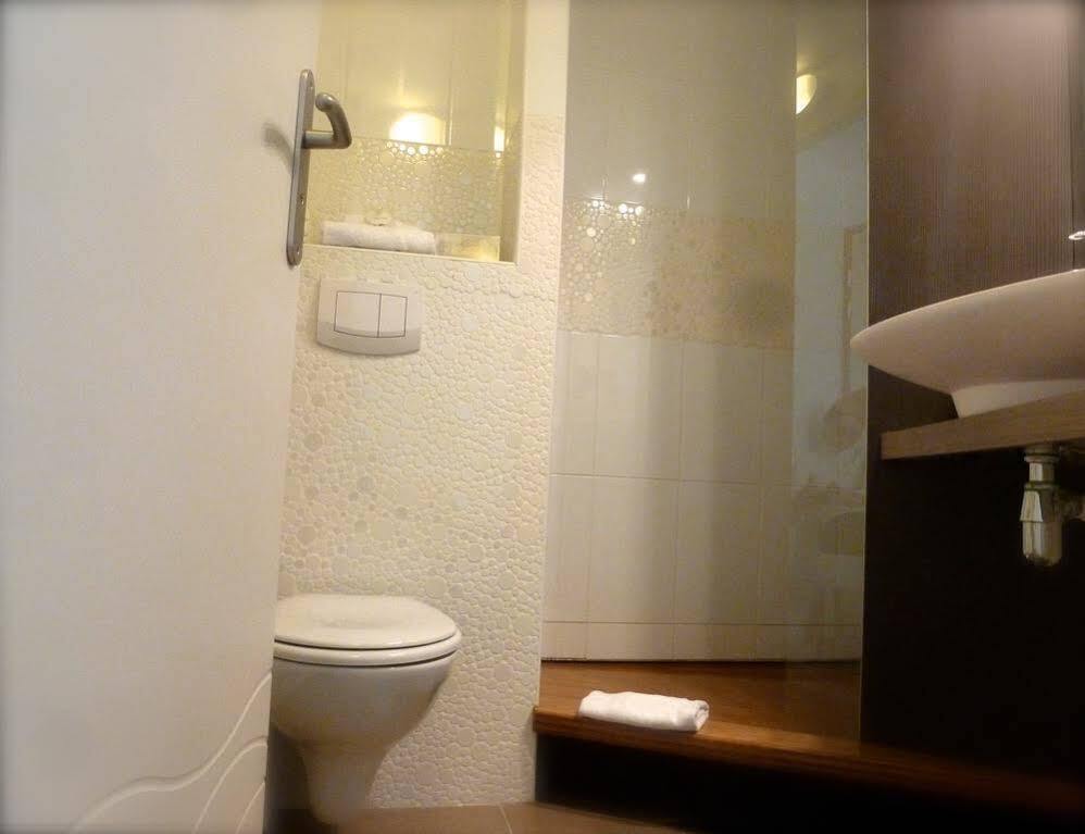 Brit Hotel Alghotel Cancale Eksteriør billede